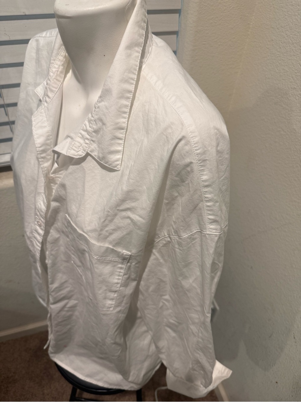 Old Navy Oversized Boyfriend button down shirt! - Picture 3 of 4